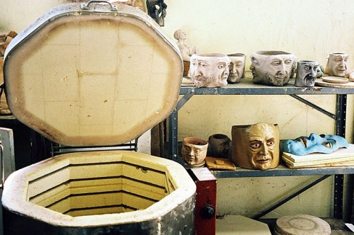 w pottery studio