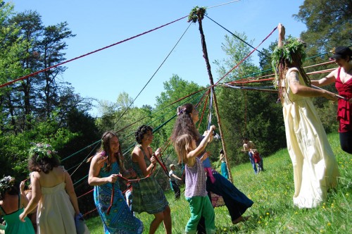 0140 maypole