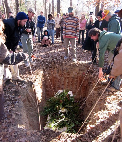 0948CasketIntoGrave
